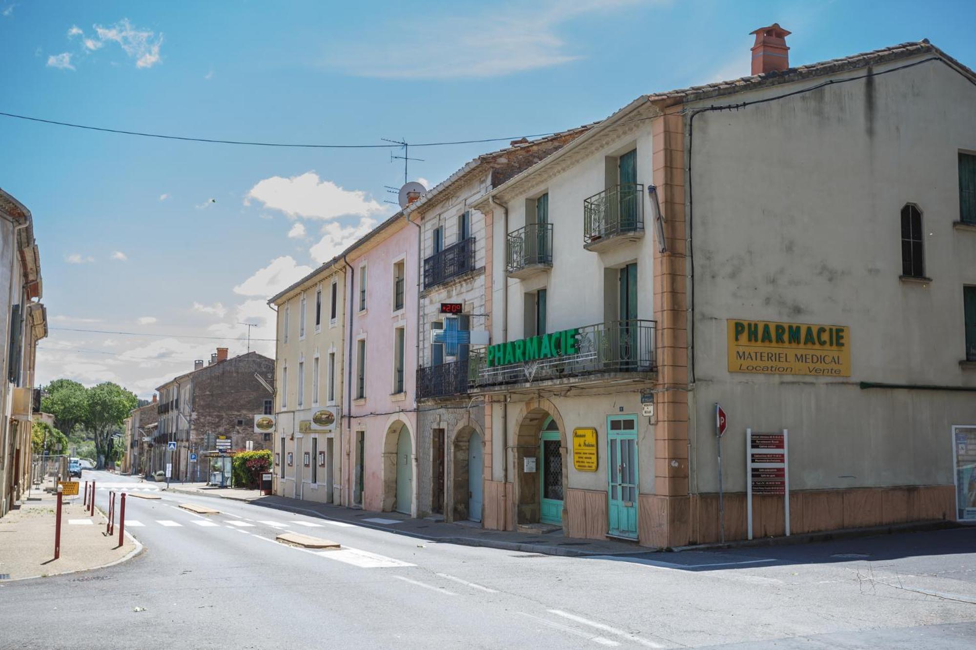 Cosy Apartment In Ancient Gabian With River And Vineyard Views Exterior foto